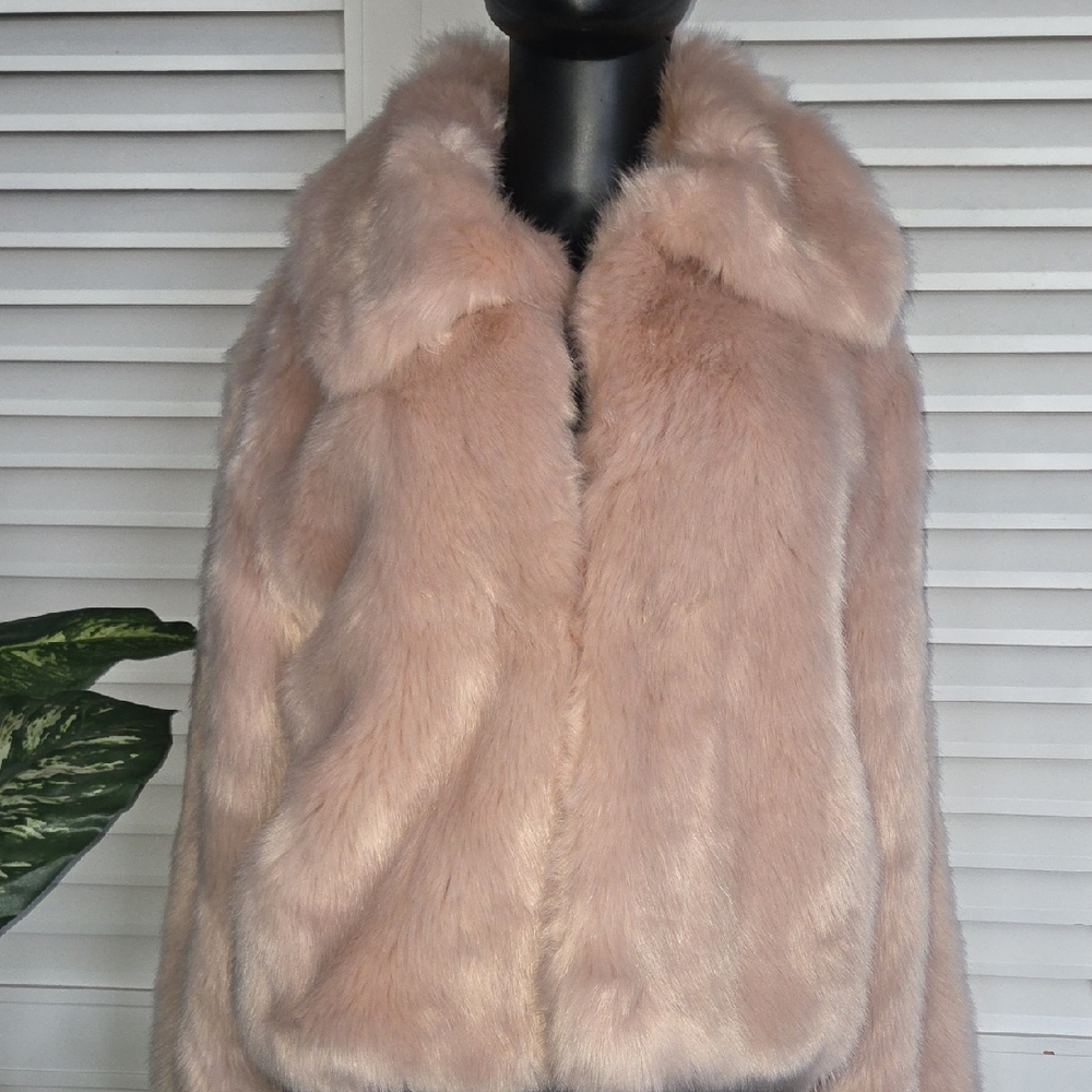 Elegant Pink Faux Fur Teddy Jacket